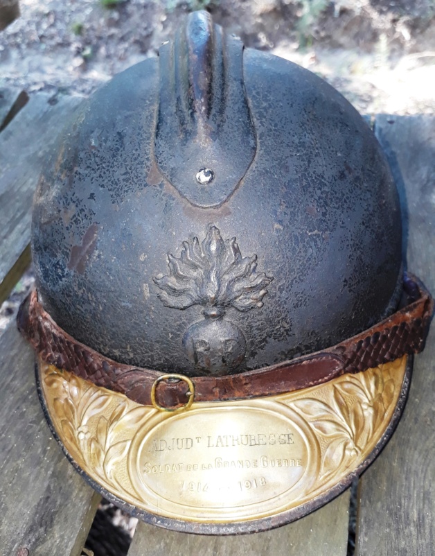 La plaquette souvenir du casque Adrian "Soldat de la Grande Guerre 1914-1918" 20180953