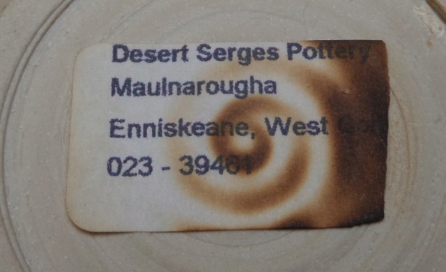 Desert Serges Pottery - Patricia McCoy (Ireland) Sam_0617