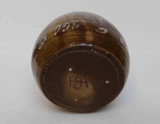 Art Pottery Vase Sam_0621