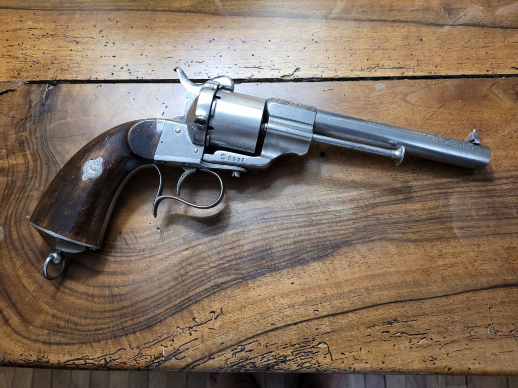 Revolver Lepage Whats210