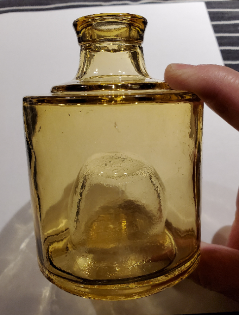 What is this odd bottle ?? 1554a510