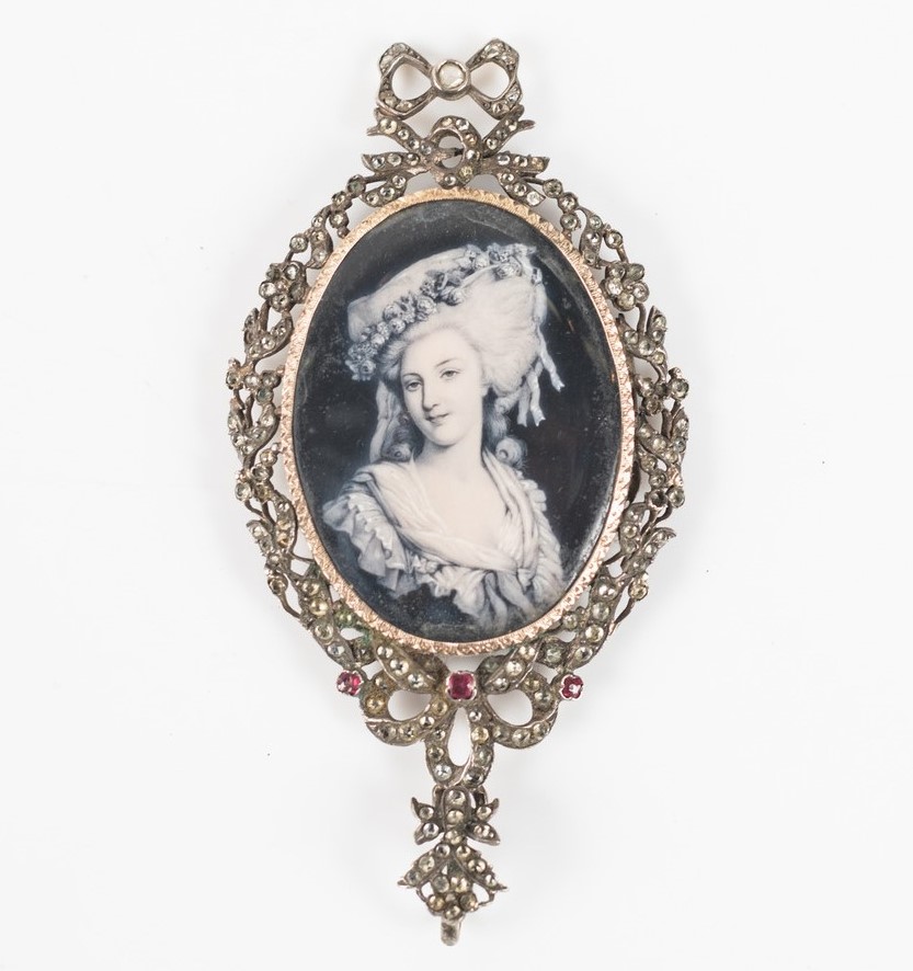 How Marie Antoinette's BFF Lost her Head Tumblr14