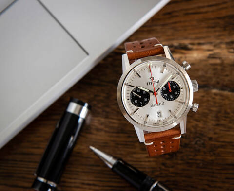 Revue Titoni Heritage Chronograph