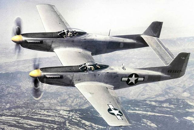 [Concours "Voler c'est mieux en double"] North American F-82 Twin Mustang - SpecialHobby - 1:72 69692610