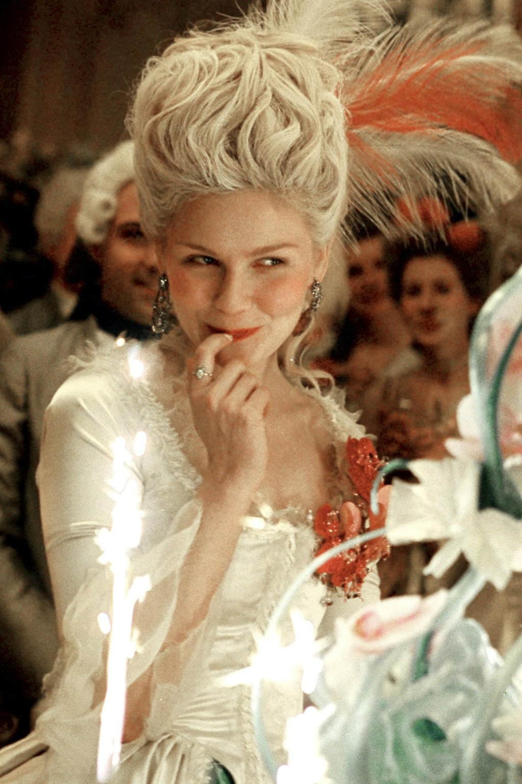 Les secrets des costumes de Kirsten Dunst dans “Marie-Antoinette” 010_a710