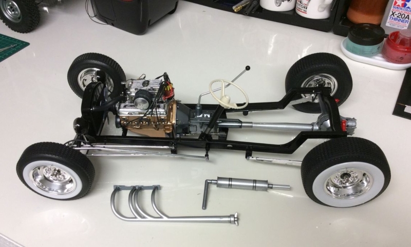 Another BIG SCALE Model T hot rod 97f8b910