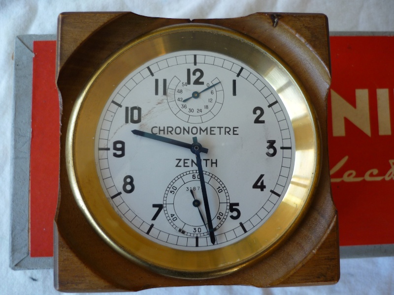 Chronometre Zenith dans sa boite d'essais P1000910