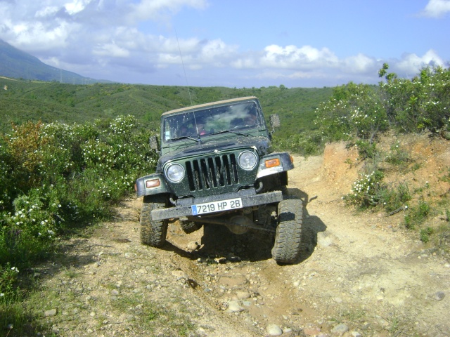 CORSICA JEEPER'S RAID AVENTURE 9 - du 13 au 16 MAI 2010 - Page 2 Dsc03118