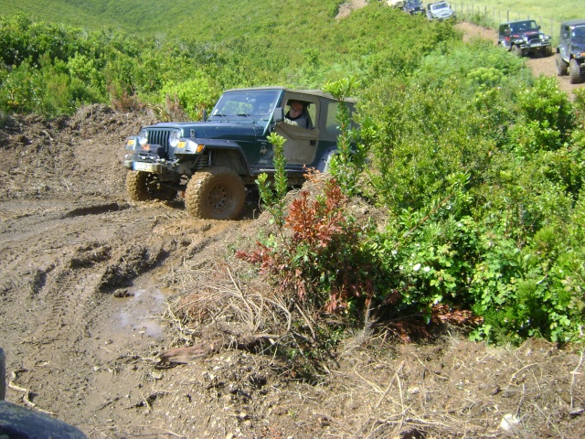 CORSICA JEEPER'S RAID AVENTURE 9 - du 13 au 16 MAI 2010 - Page 3 Dsc03424