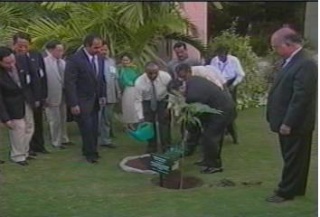 Chairman of the SPDC paid Goodwill Visit to India in 2004 1011