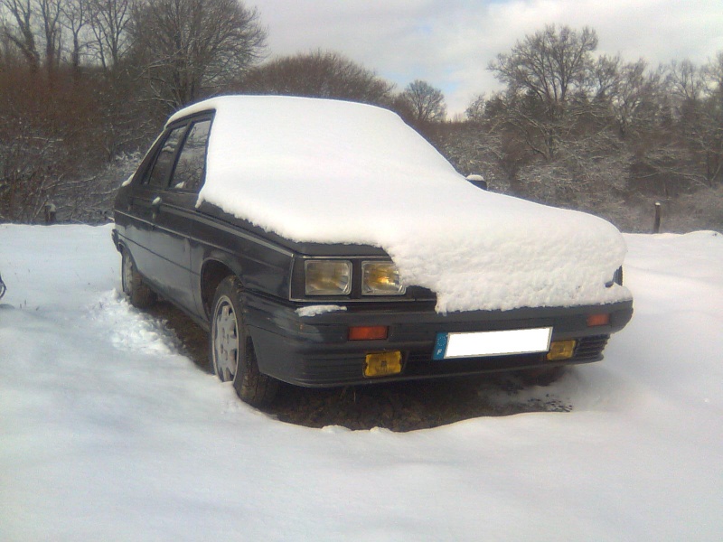 R9 Turbo Phase 1 de 1985 en cours de restauration - Page 2 Photo020