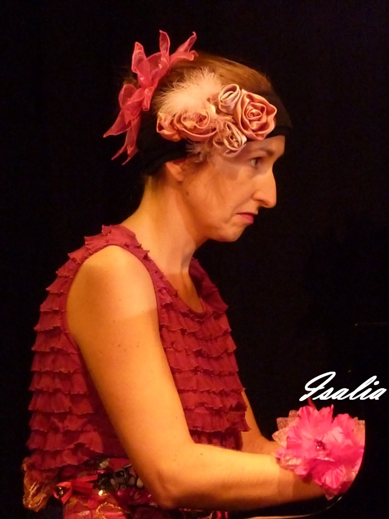 Estelle dans "Satie et la Belle excentrique", Paris, 22 novembre 2010. Mozart24