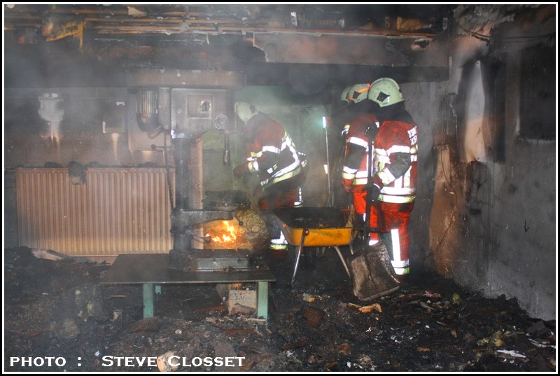29/12/10 - L'Abbaye de Rochefort est en feu + photos Incend34