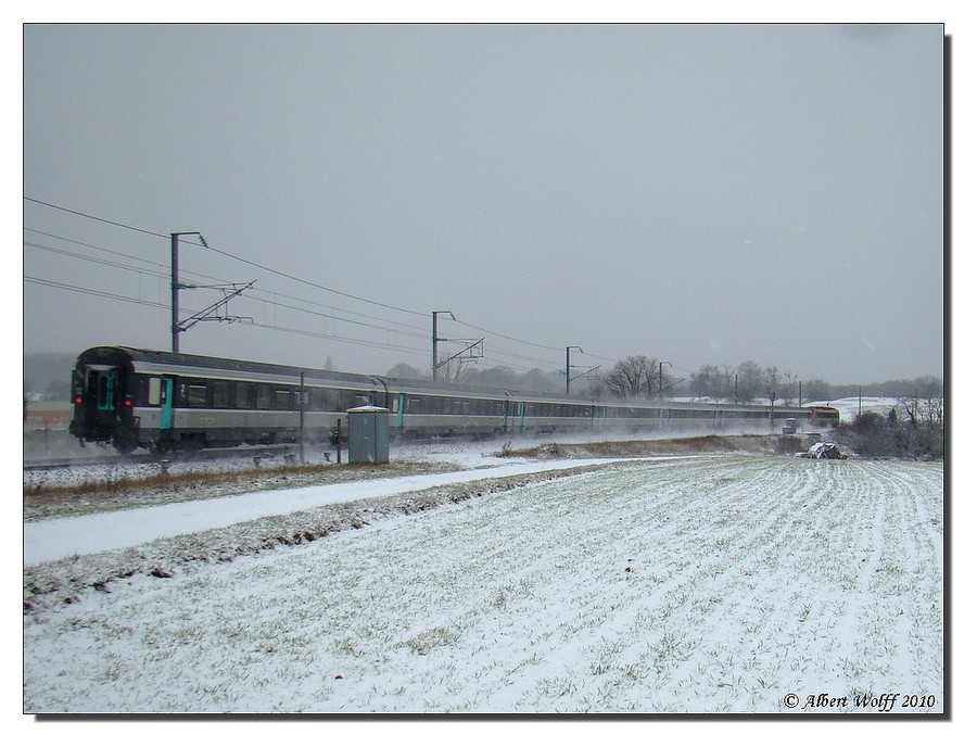 Un peu de neige du bas Jura Pgn20112