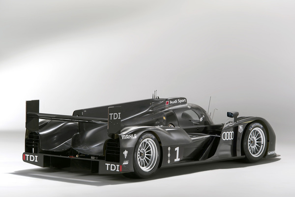  Audi R18 proto pour 2011 As7nou10