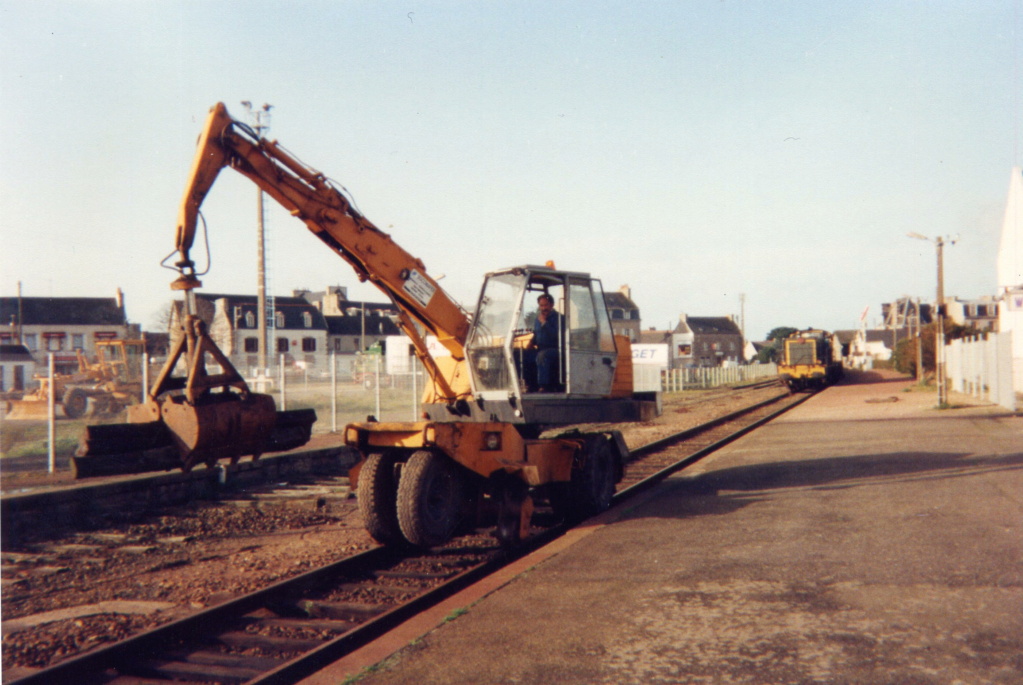 St Pol de Léon 04 juin 2002 démontage voie d'évitement en gare Demont14