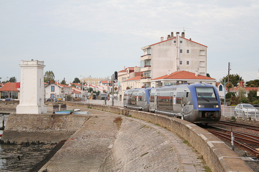 Gare de Saint-Gilles-Croix-de-Vie (PK 12,5) St_gil12