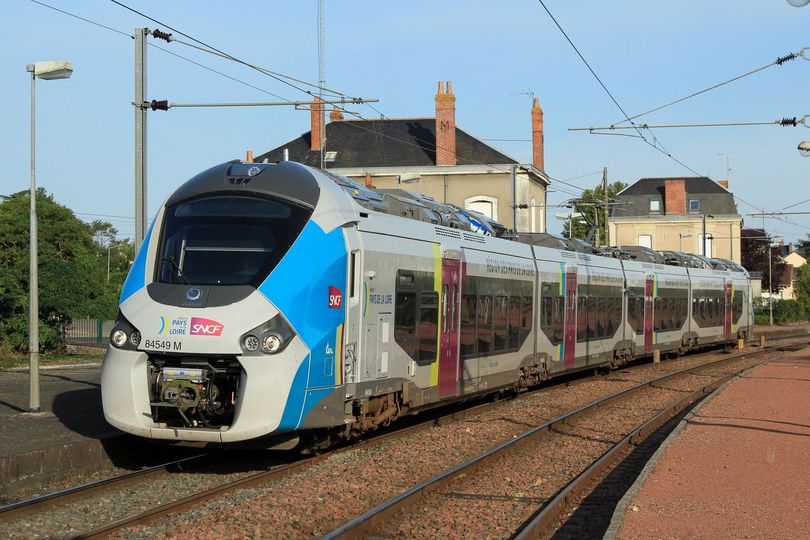 Chaix horaires Thouars La Roche Sur Yon Les Sables d'Olonne 1938 1956 1970 1971 1972 1974 1980 1998 Train_33