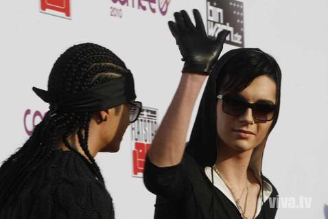 [NEWS] Tokio Hotel gagne aux Comet Awards 2010 ! - Page 3 Tokio_12
