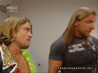 Steve Austin vs Chris Jericho vs The Brian Kendrick(Triple Treath Match) Pdvd_011