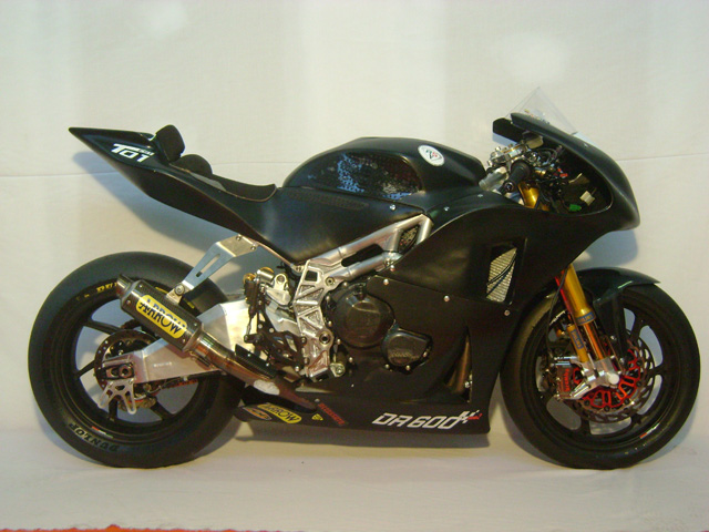 [Moto2] RSV DR600 M2 Rsv-mo10