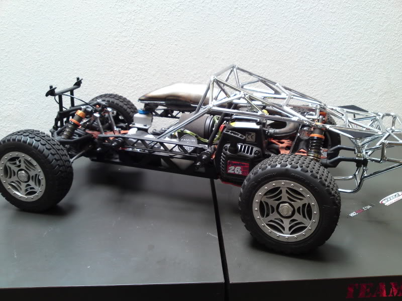 Rassemblement des roll cage pour le HPI BAJA P06-0813