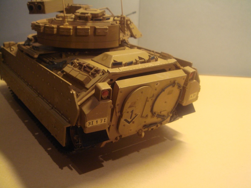 M2A2 au 1/35 ème Dsc07416