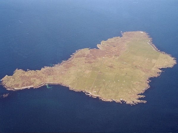 The Island of Stroma which lies in the middle of the Pentland Firth New_im10