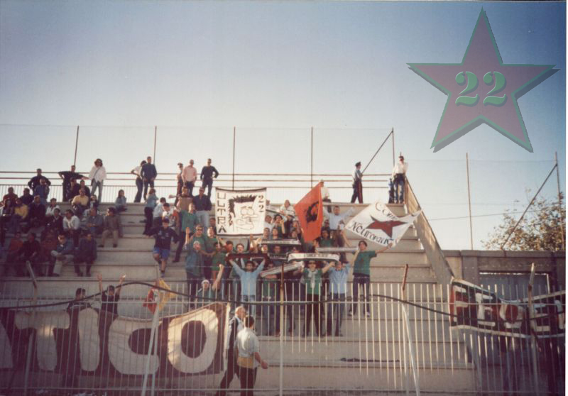 Stagione Ultras 2002/2003 - Pagina 2 Cn22sc12