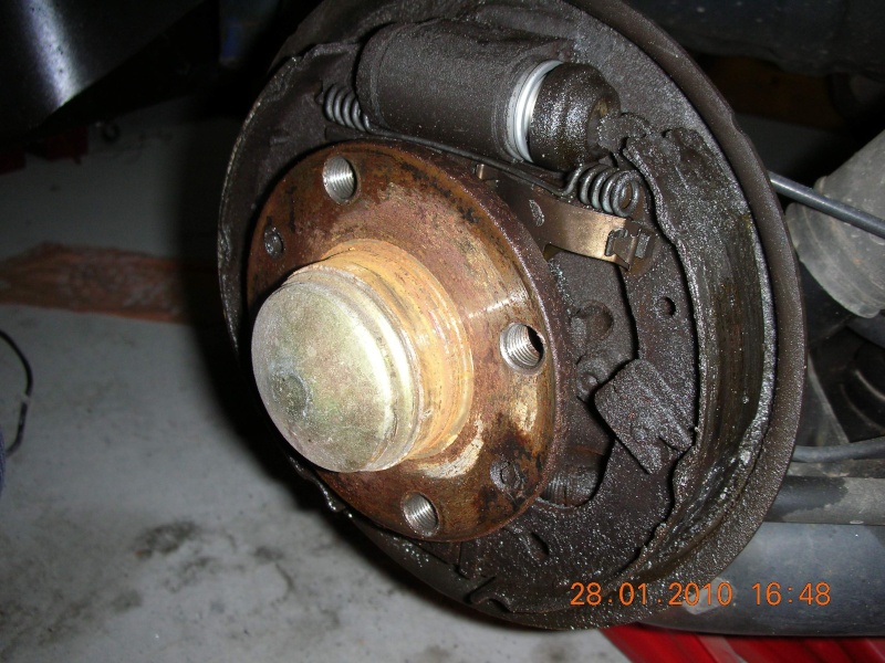 [ Fiat Punto II an 2000 ] Remplacement frein arr a tambour (tuto) Dscn3612