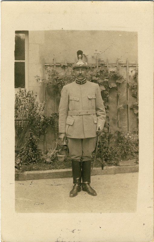 Le casque de gendarme modèle 1912 (A cheval et à pied)  00_0_l10