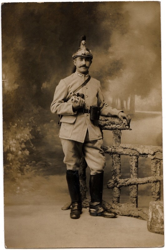 Le casque de gendarme modèle 1912 (A cheval et à pied)  01_0_l10
