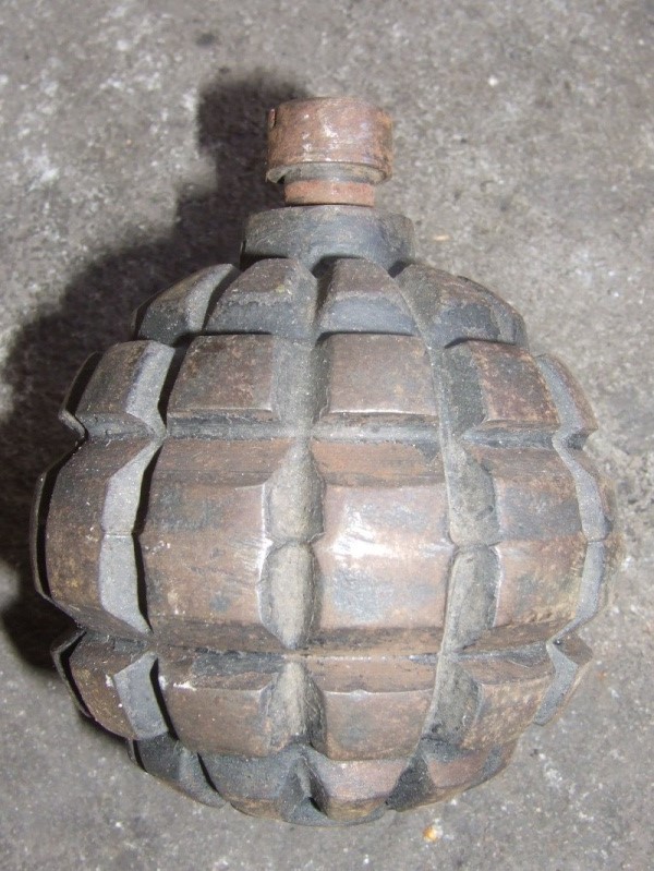 Les grenades boules (KUGELHANDGRANATE)  11_0_f12