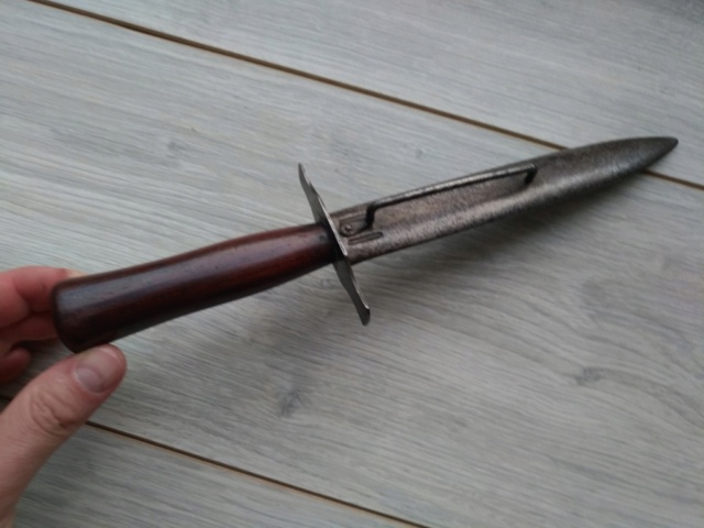 Le poignard Vengeur modèle 1916  12_1413