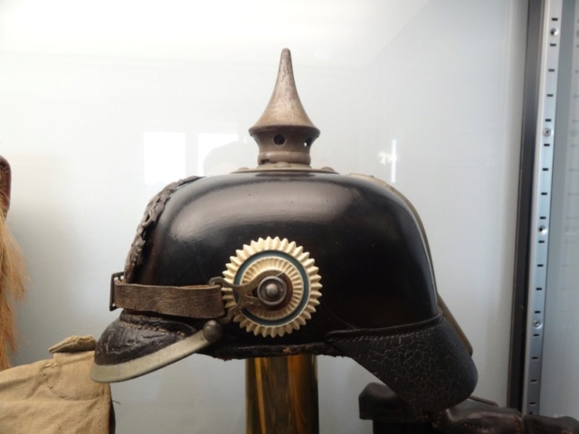 Les casques à pointe de troupe en cuir : les bavarois  18_164