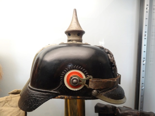 Les casques à pointe de troupe en cuir : les bavarois  18_331