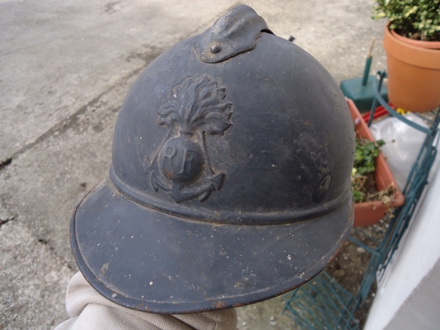 Photothèque : le casque Adrian de l'infanterie coloniale  3_0_fr15