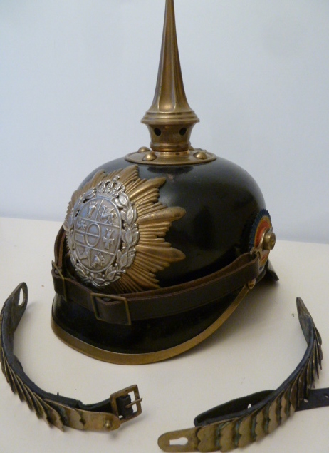 Les casques à pointe de troupe et d'officier : le Mecklembourg  3_0_pr12