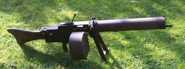 La mitrailleuse MG 08/15 et ses accessoires  3_3112