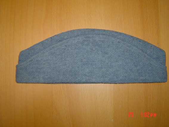 Le bonnet de police  4_0_si12