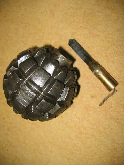 Les grenades boules (KUGELHANDGRANATE)  5_0_la12