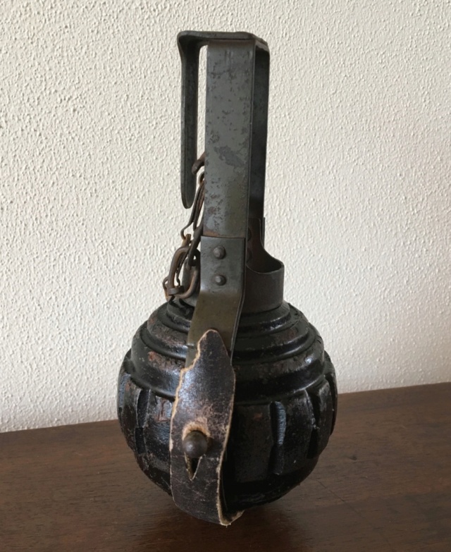 Les grenades boules (KUGELHANDGRANATE)  8_177