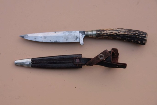 Les couteaux - poignards "non réglementaires"  8_2112