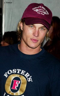 Travis Fimmel 017e010