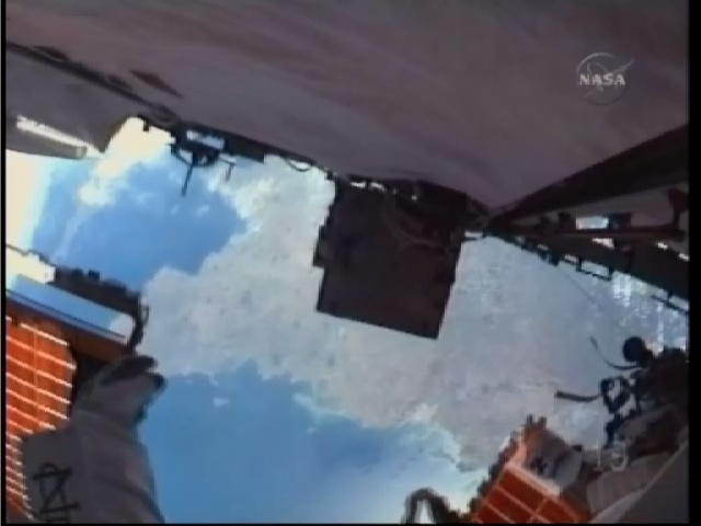 [STS-132] Atlantis : EVA 3, Good et Reisman 14h2410