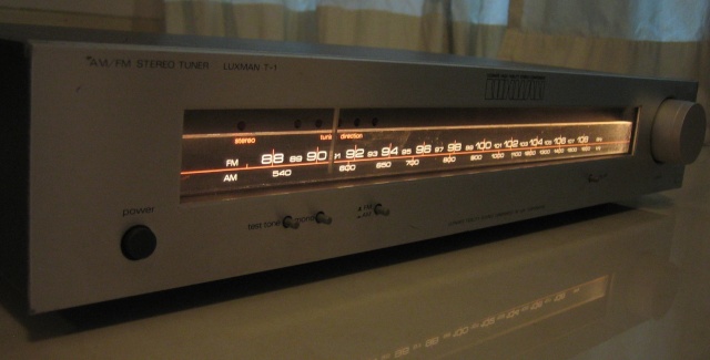 Luxman T-1 Tuner (Used) SOLD Luxman11