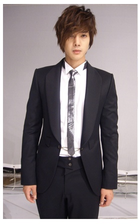 [SPONSOR]Kim Hyun Joong – D.GNAK Clothing Sponsor 7dc4ce10