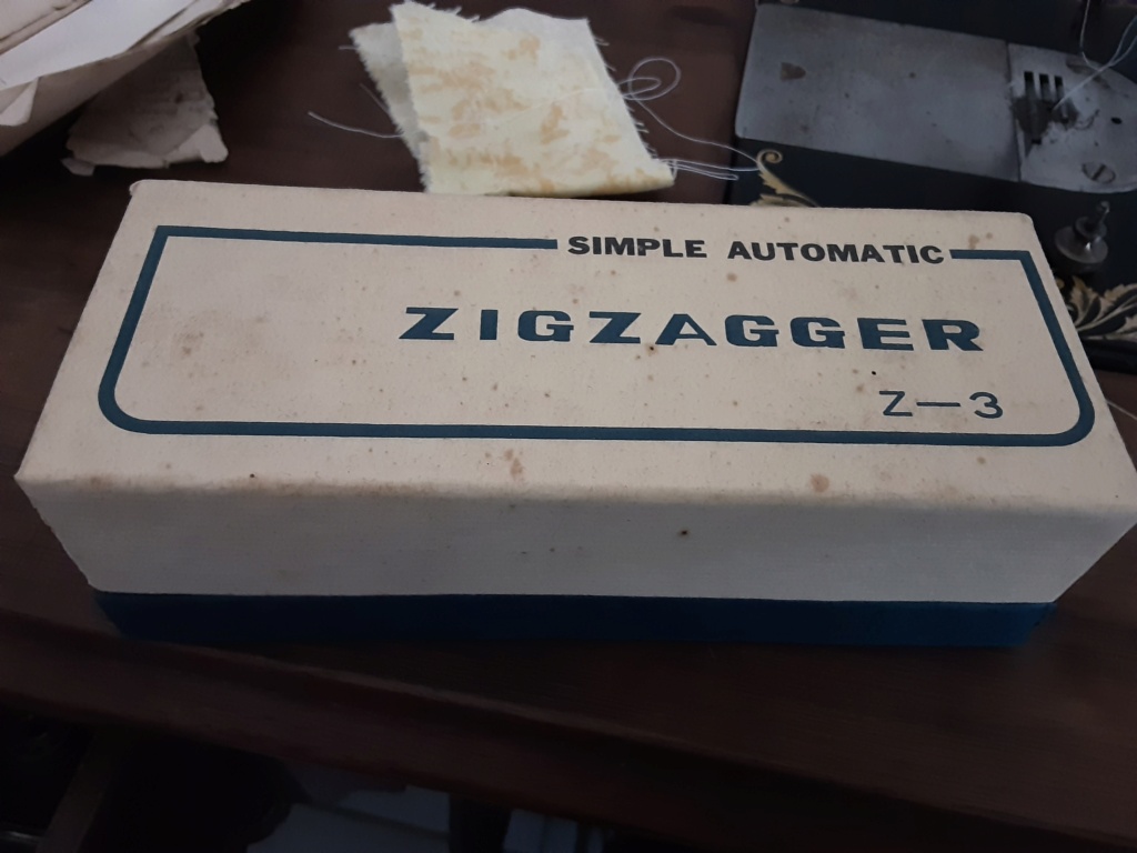 Simple automatic zigzagger Z-3  16004212