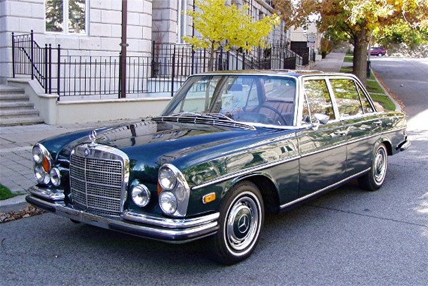 La Mercedes 300 SEL 3.5 (W109) Berline  10144112