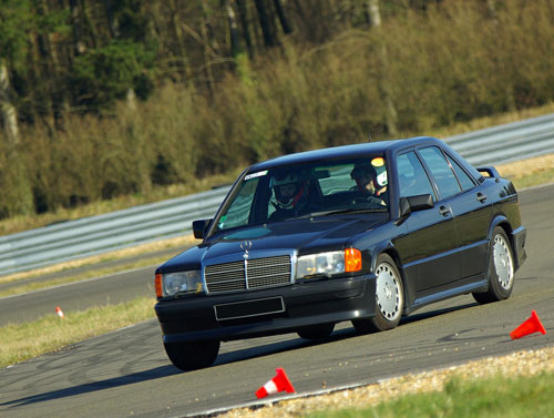 [Historique] La Mercedes 190E 2.5-16 (W201) 1988-1993  190e2l18